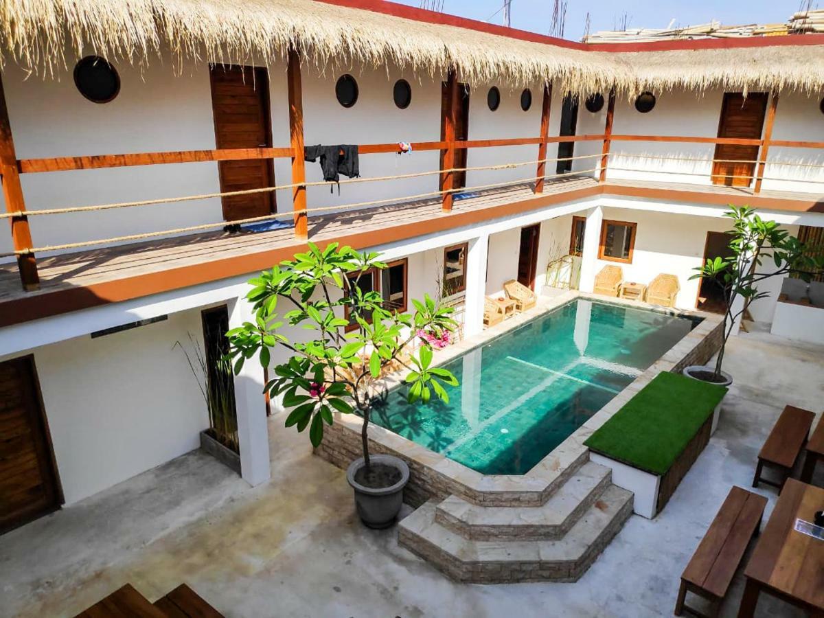 Gili Pirates Dive & Bnb غيلي تراوانغان المظهر الخارجي الصورة